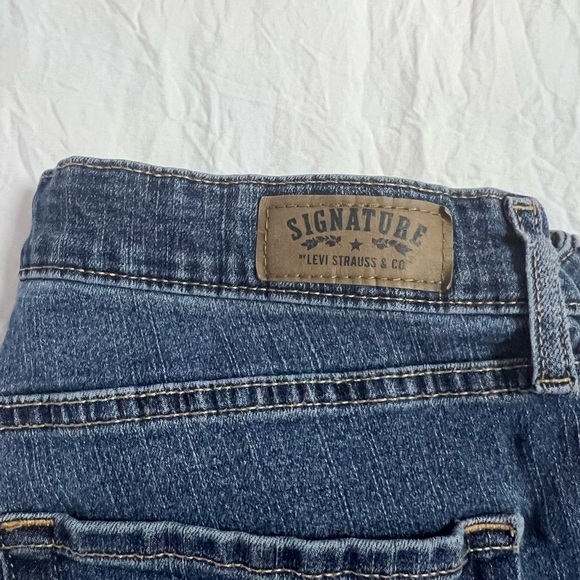 Signature by Levi Strauss & Co Modern Boot Cut Women’s Size 14 S/C - Picture 8 of 15